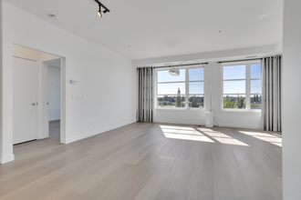 Additional image 2 of 2660 22 Street, #5318