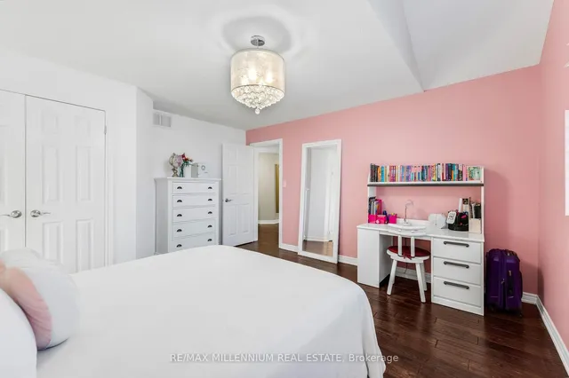 Additional image 29 of 56 Pelech Cres