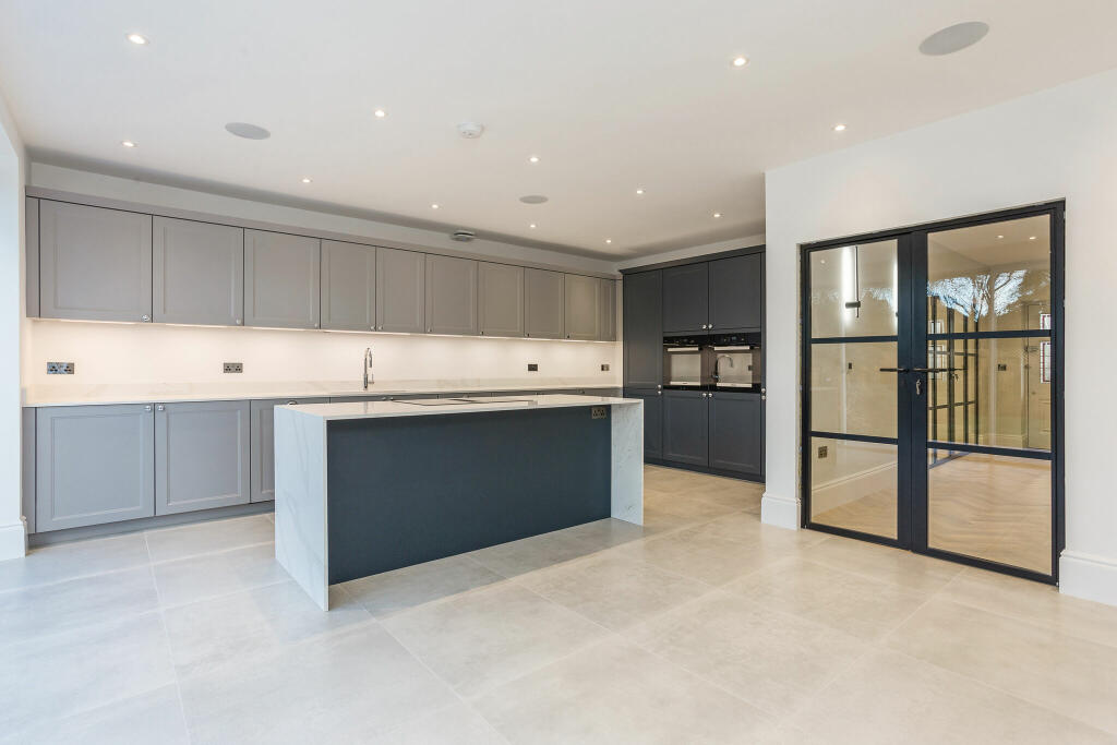 Additional image 5 of Moreton End Lane, Harpenden, AL5