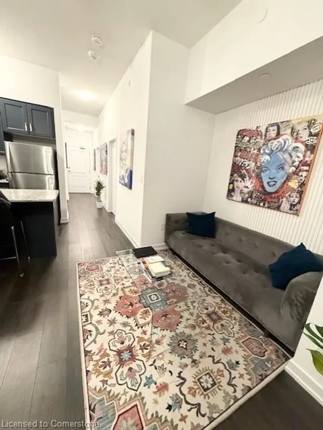 Additional image 19 of 470 Dundas St Unit 102