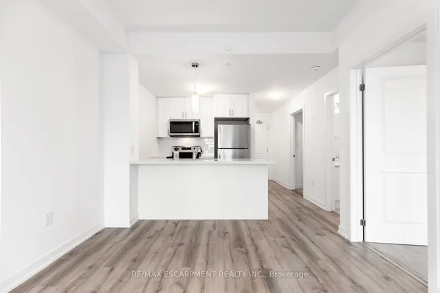 Additional image 12 of 450 Dundas St Unit 407