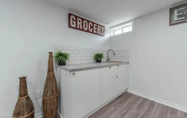 Additional image 12 of 30 Larch St