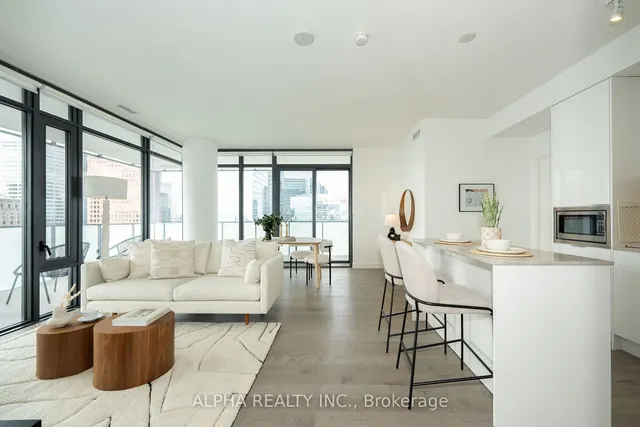 Additional image 16 of 20 Lombard St Unit 3907