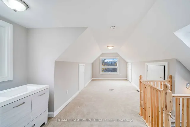 Additional image 15 of 21 Sunset Ave