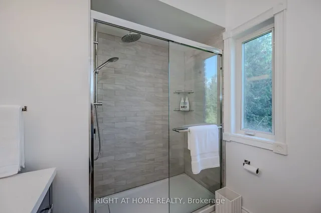 Additional image 20 of 10635 First Line