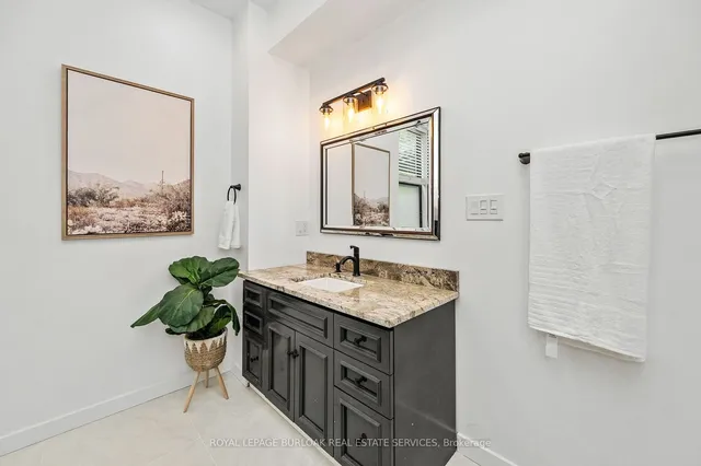 Additional image 20 of 127 Freelton Rd