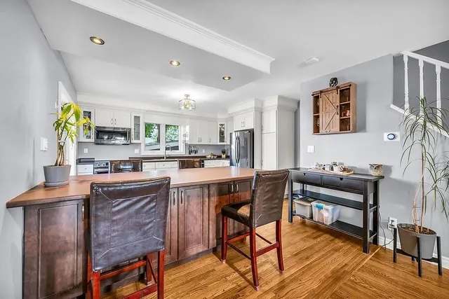 Additional image 3 of 2439 BARCLAY Rd