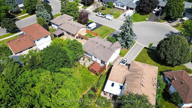 Additional image 35 of 1301 Janina Blvd
