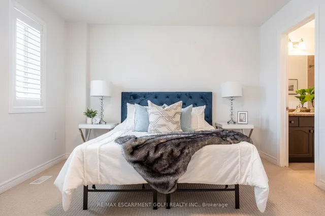 Additional image 19 of 71 Chamomile Dr