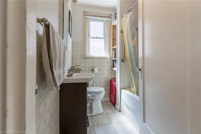 Additional image 6 of 62 Alma St