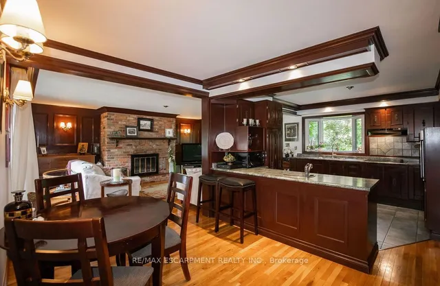 Additional image 8 of 341 Clarendon Dr