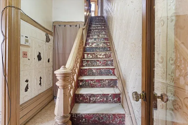 Additional image 18 of 143 Catharine St