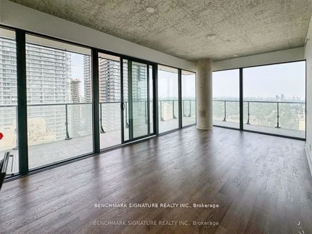 Additional image 8 of 185 Roehampton Ave Unit 1904