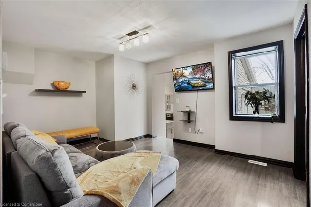 Additional image 5 of 145 Cathcart St