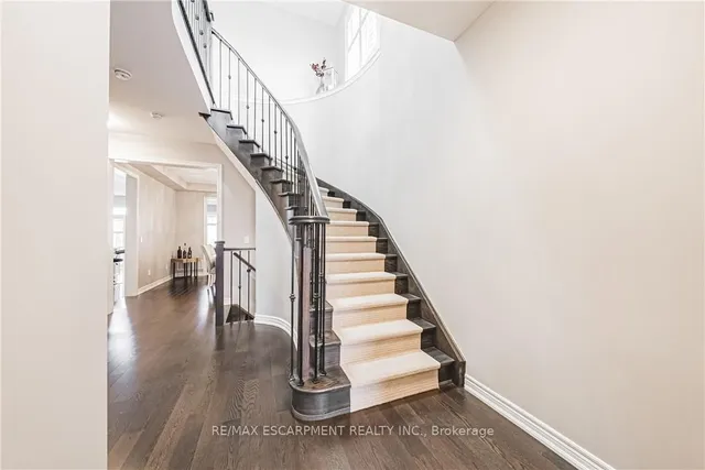 Additional image 6 of 51 Narbonne Cres