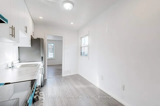 Additional image 11 of 453 Paling Ave