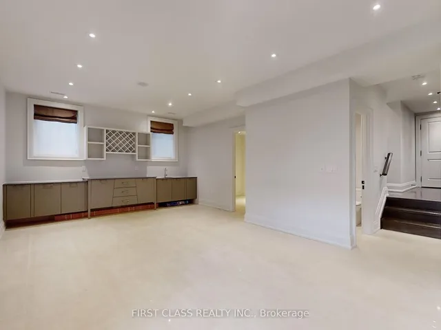 Additional image 38 of 504 Broadway Ave