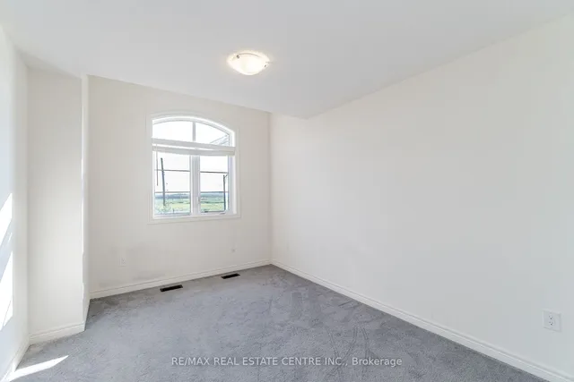 Additional image 34 of 85 Bronson Terr