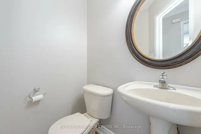 Additional image 19 of 1016 Mccuaig Dr