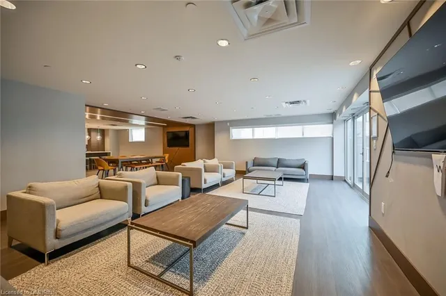 Additional image 35 of 16 Markle Cres Unit 303