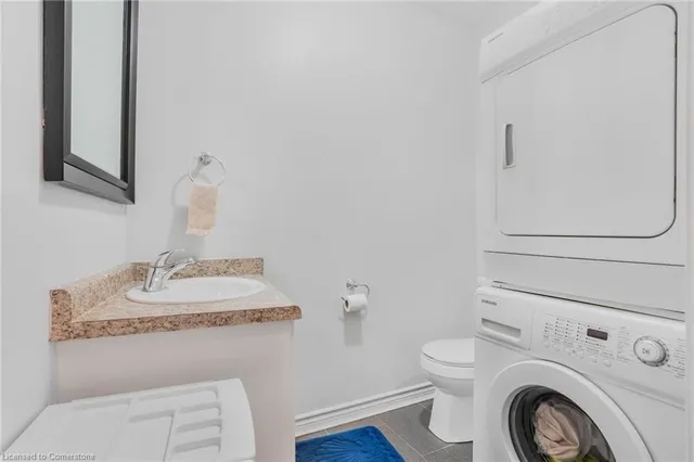 Additional image 21 of 80 King William St Unit 212