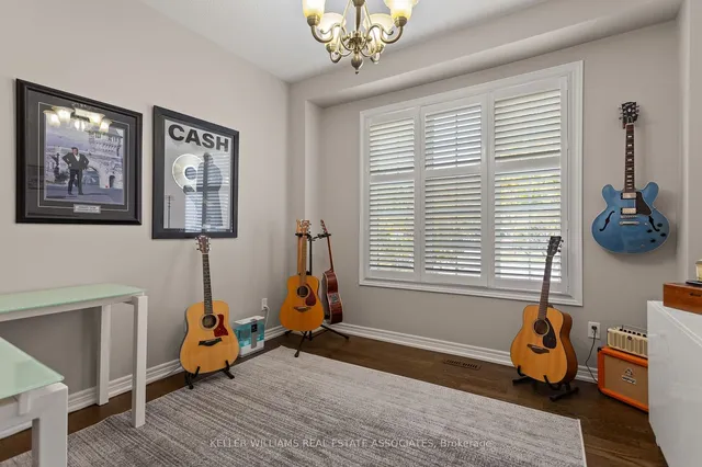 Additional image 32 of 5339 Jameson Cres