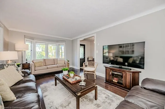 Additional image 8 of 2 Chedoke Ave