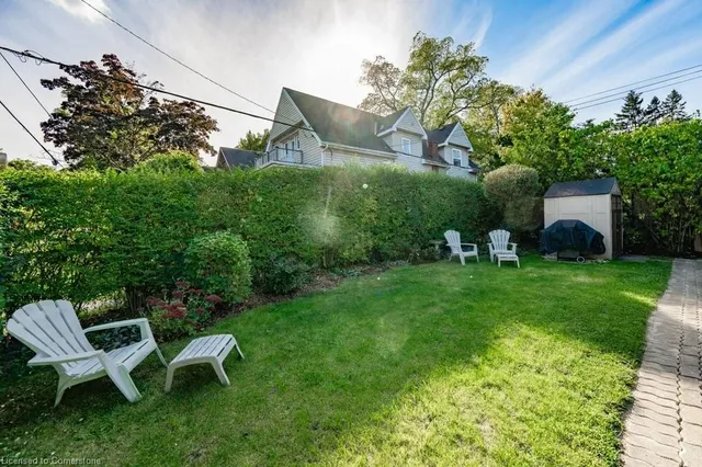 Additional image 41 of 2 Chedoke Ave