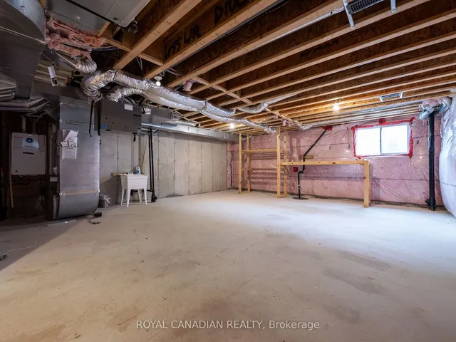 Additional image 35 of 476 Bergamot Ave