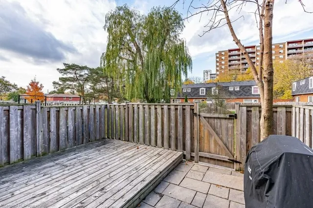 Additional image 34 of 211 Lake Ave