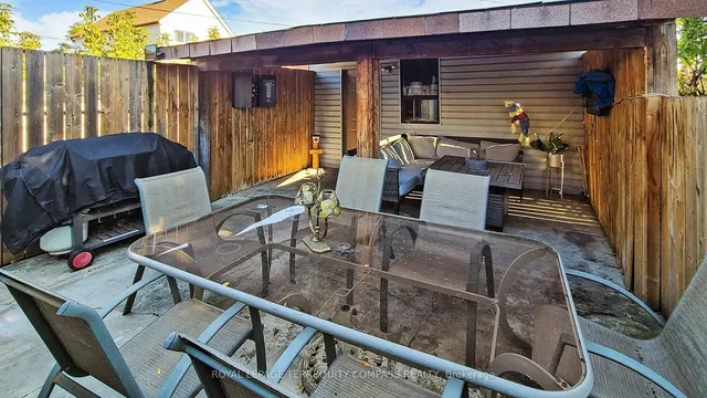 Additional image 36 of 23 Failsworth Ave