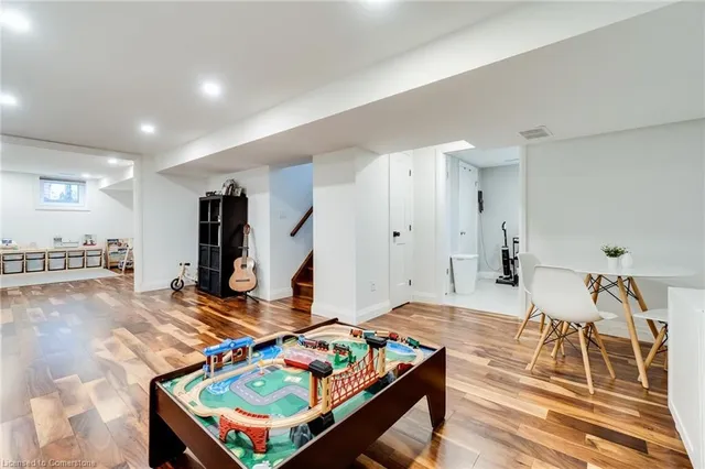 Additional image 46 of 685 Iroquois Ave