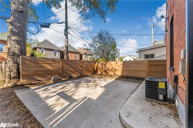 Additional image 33 of 57 Stirton St