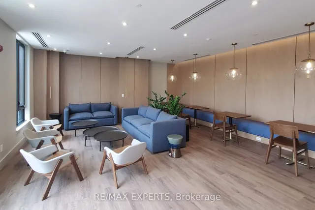 Additional image 35 of 1440 Clarriage Crt Unit 106