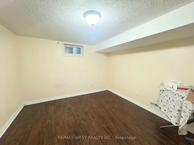 Additional image 33 of 105 Kings Forest Dr