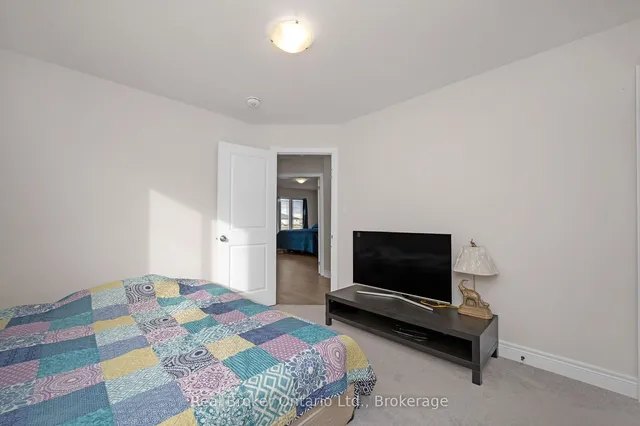 Additional image 24 of 61 Eleanor Ave