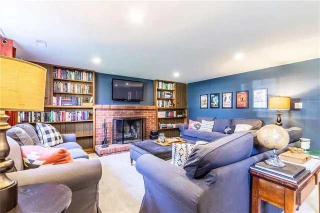 Additional image 23 of 1026 ST MATTHEWS Ave