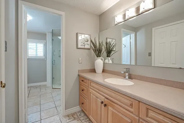 Additional image 24 of 2129 WINDING Way