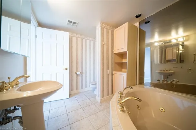 Additional image 15 of 49 Robinson St Unit 801