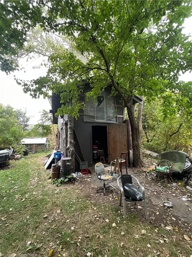 Additional image 4 of 858 Beach Blvd