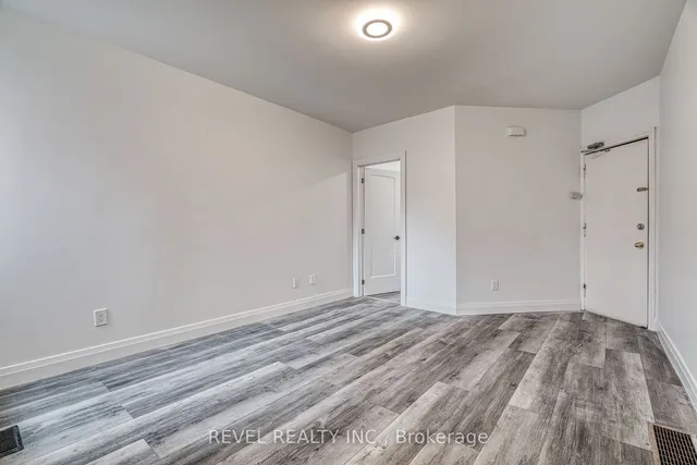 Additional image 28 of 27 Grove St