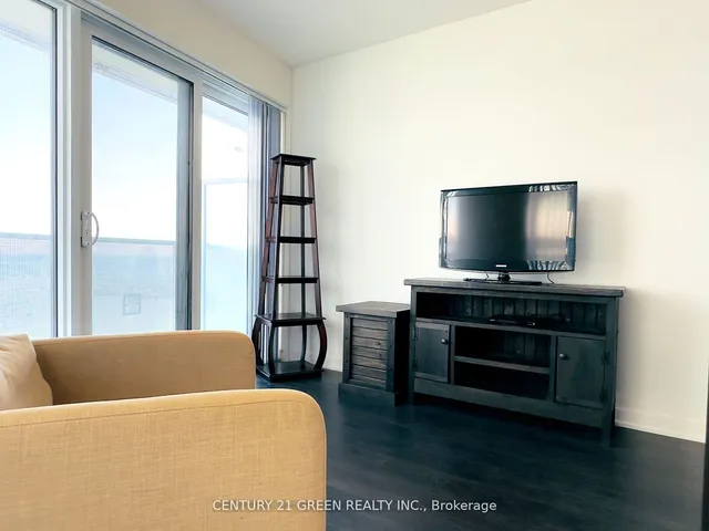 Additional image 8 of 100 Harbour St Unit 5407