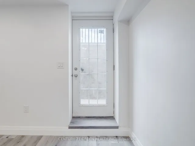 Additional image 35 of 129 Mclaughlin Ave