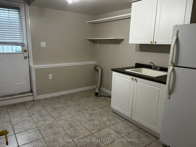 Additional image 12 of 1056 BEACH Blvd