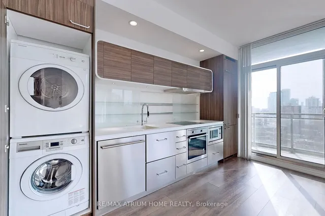 Additional image 24 of 45 Charles St Unit 1701