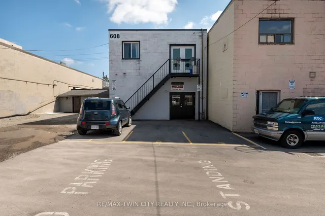 Additional image 34 of 608 Upper James St