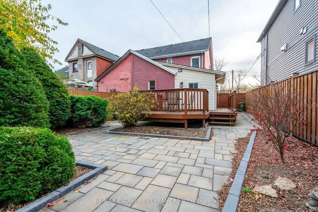 Additional image 33 of 202 CANADA St