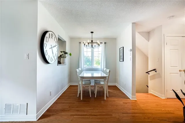 Additional image 6 of 31 Moss Blvd Unit 17