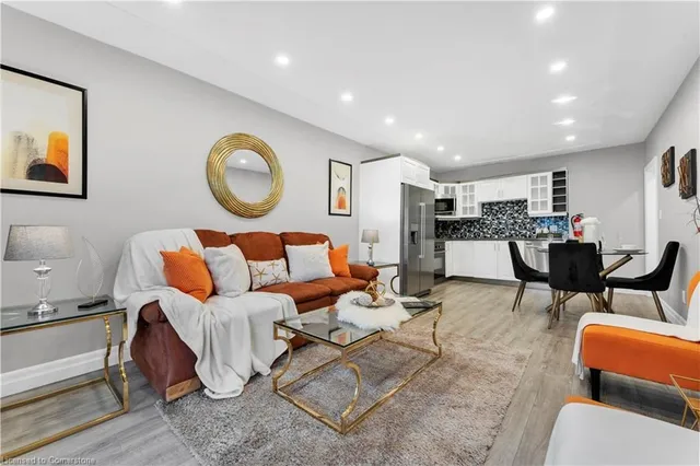 Additional image 10 of 479 Cochrane Rd Unit 477