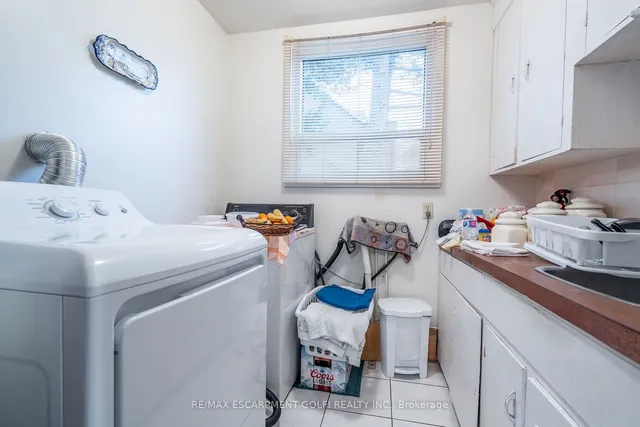 Additional image 24 of 261 Jackson St